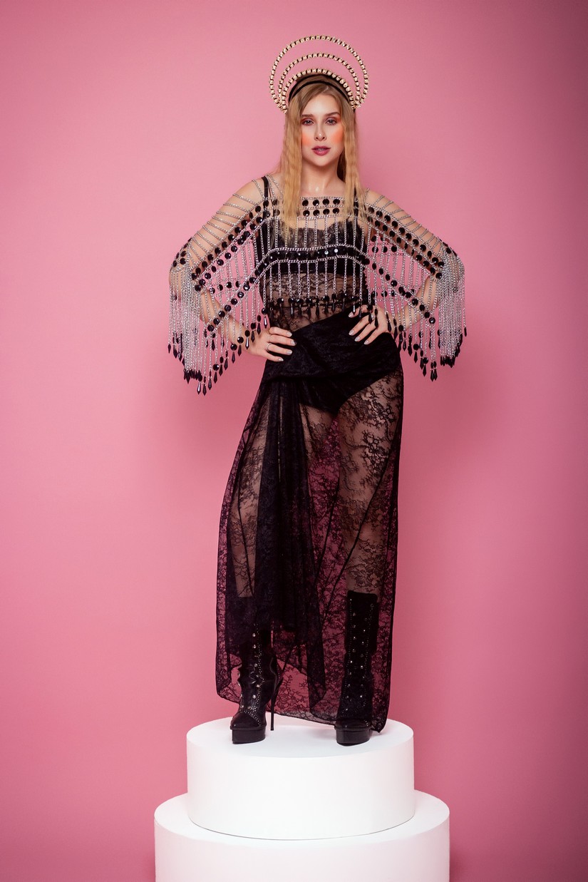  Marcela Lopes Revista Portfolio (4)